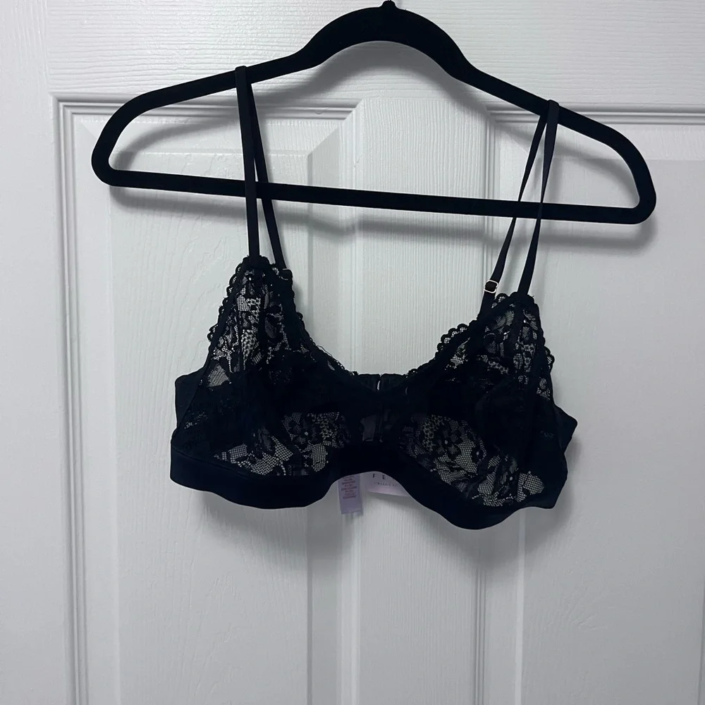 SAVAGE X FENTY FLORAL LACE AND MESH BRALETTE - Picture 3 of 10